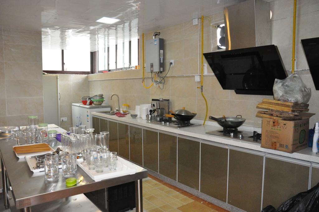 Holly'S Hostel Çengdu Dış mekan fotoğraf