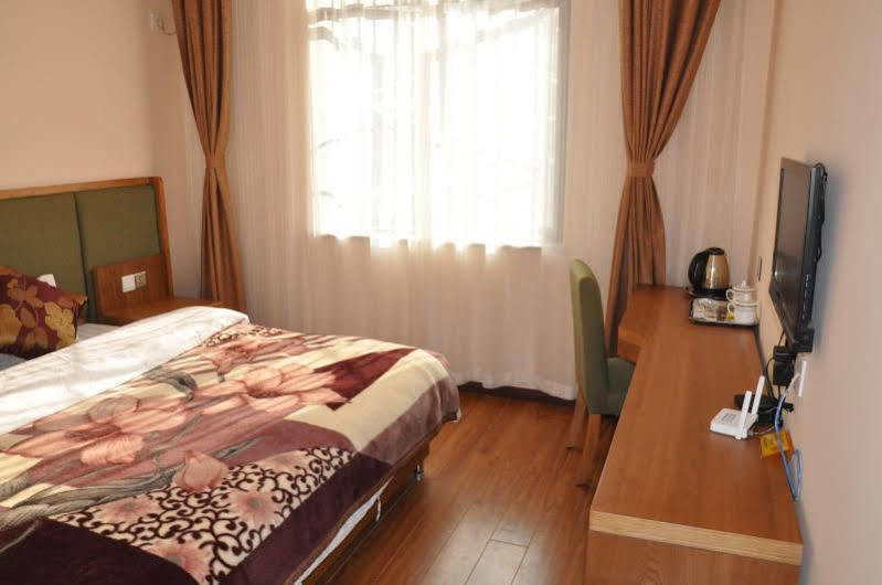 Holly'S Hostel Çengdu Dış mekan fotoğraf