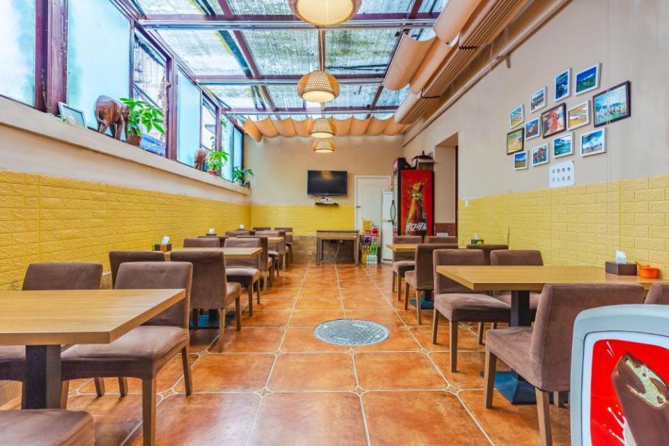 Holly'S Hostel Çengdu Dış mekan fotoğraf