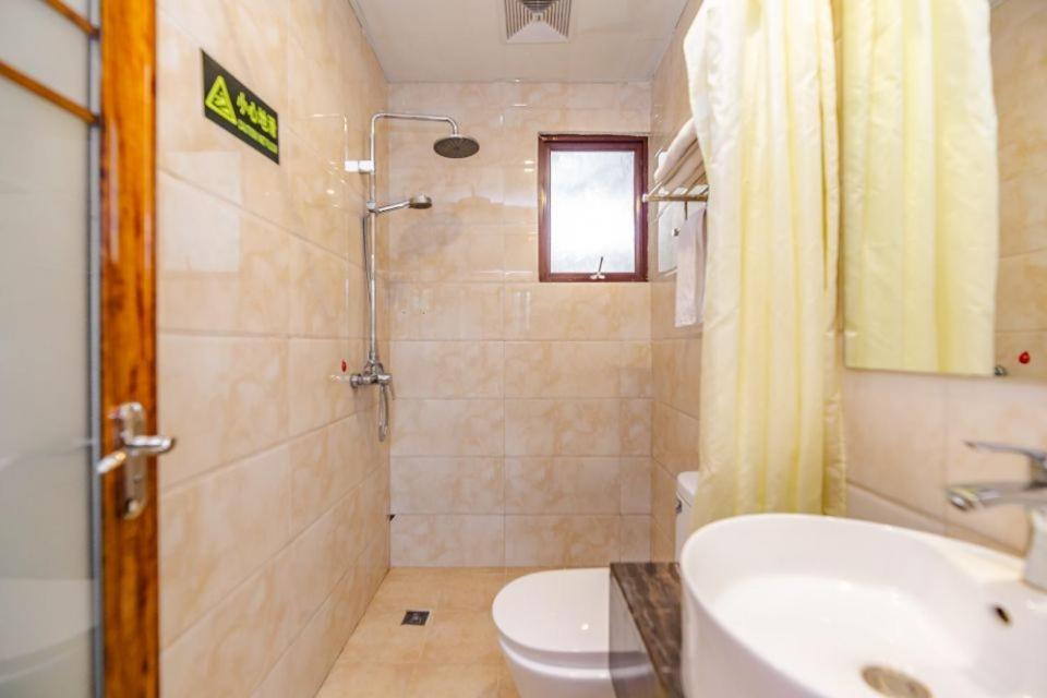 Holly'S Hostel Çengdu Dış mekan fotoğraf